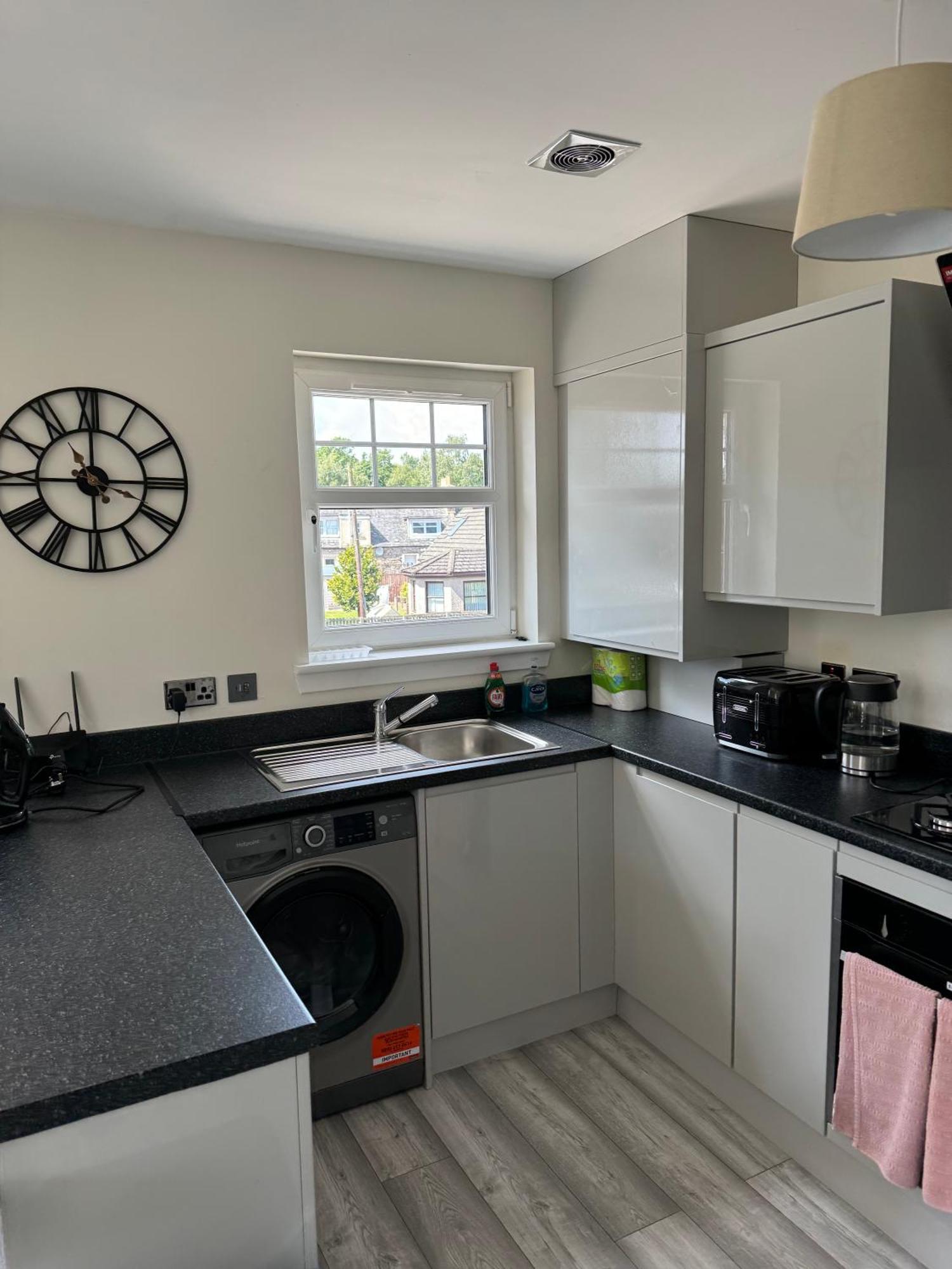 Modern 3 Bedroom Apartment In Markinch, Fife Екстер'єр фото